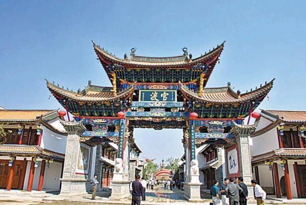 美“天鹅座”货运飞船给国际空间站“送快递”